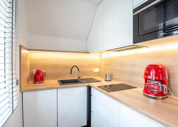 Woody - Smart Luxury 카르파츠