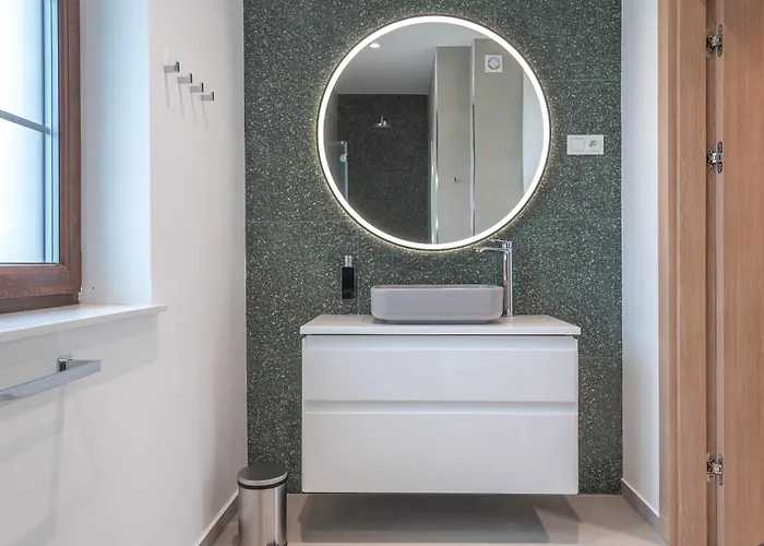 Woody - Smart Luxury * 카르파츠