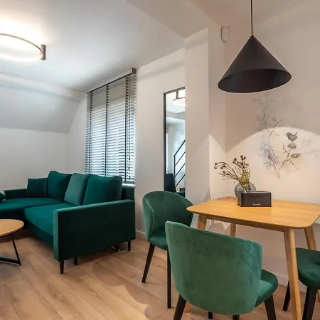 Woody - Smart Luxury